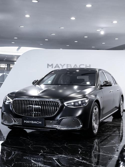 成都303岚图汽车的售后服务让用户无忧出行，迈巴赫未来的豪华车趋势